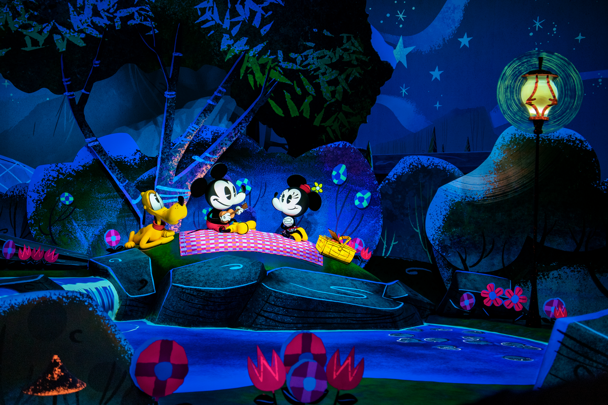 Mickey & Minnie's Runaway Railway Mickey & Minnie's Runaway Railway