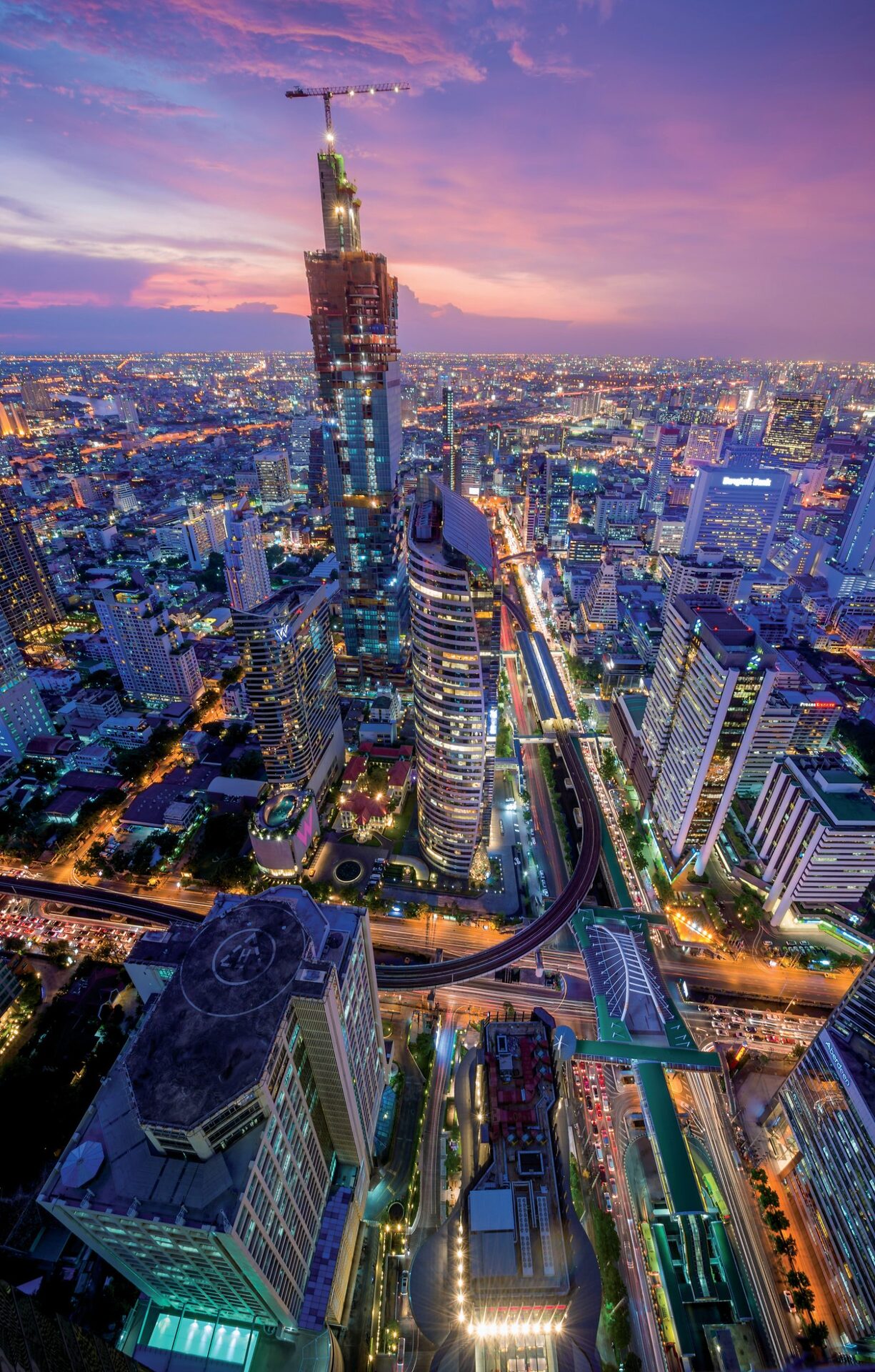 Gratte-ciel de Bangkok au crépuscule