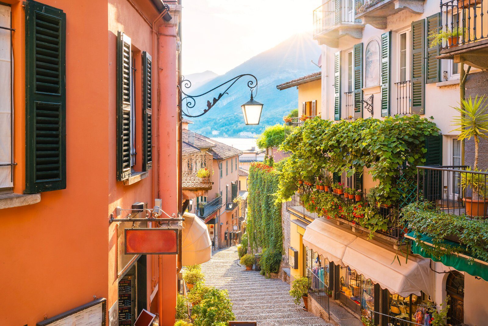 Ruelle fleurie d