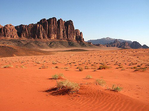 Désert de sable rouge du Wadi Rum