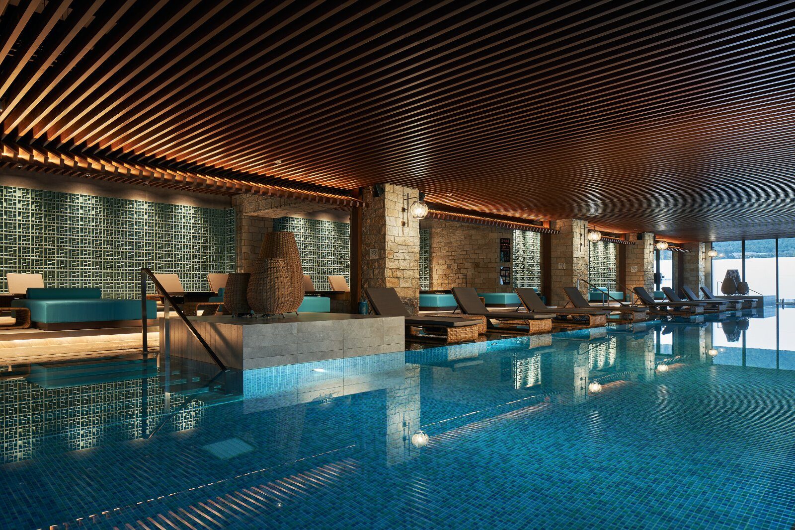 Piscine intérieure du Club Med Lijiang