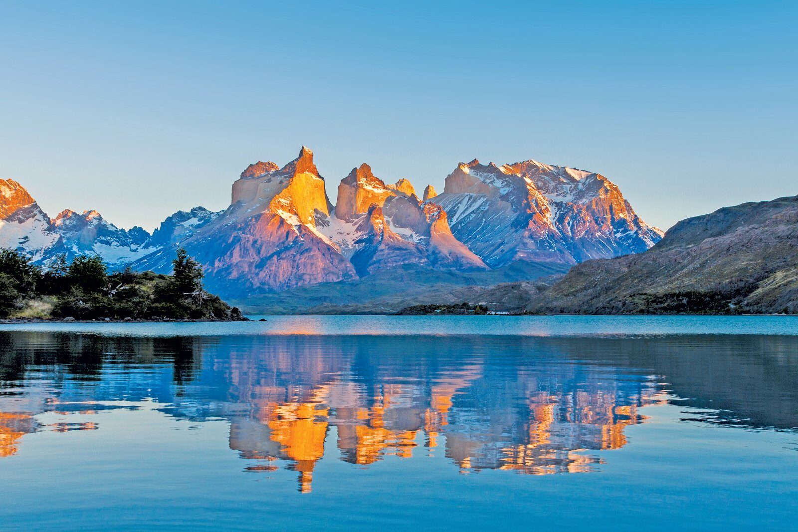 Lake and snowy peaks of Patagonia