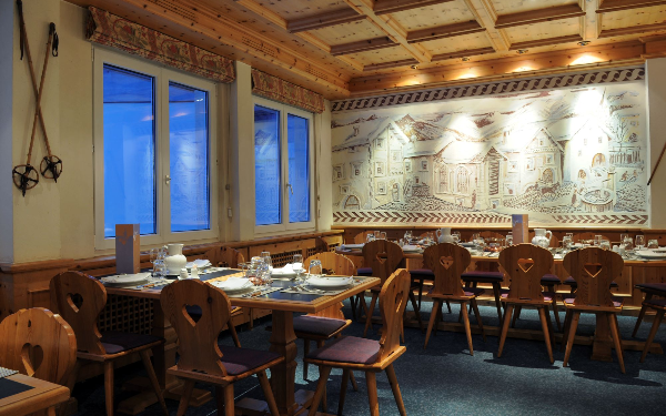 Restaurant at Club Med Village Saint-Moritz Roi Soleil