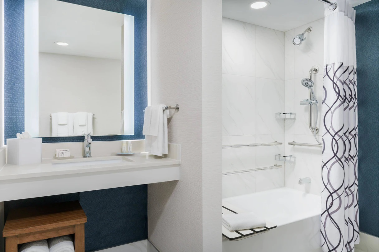 Bathroom at Courtyard by Marriott Lake Buena Vista at Vista Centre