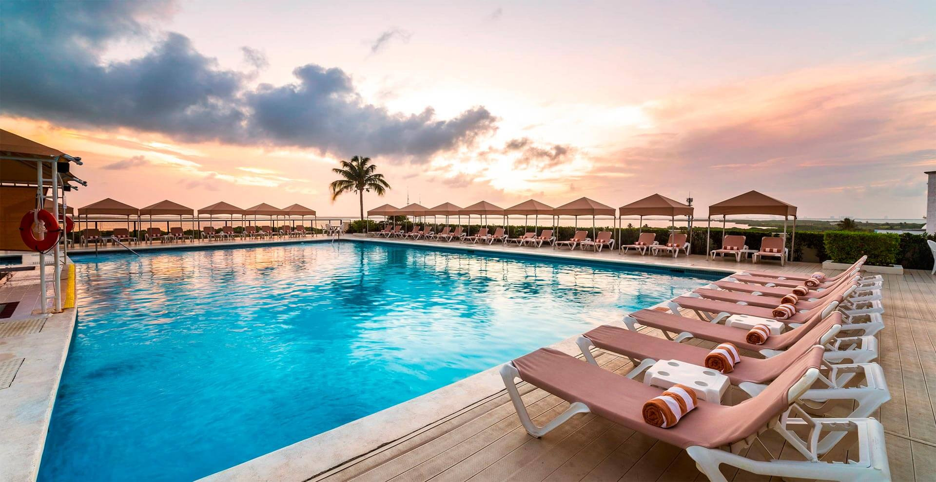 CROWN PARADISE CLUB CANCUN: Book at the best price