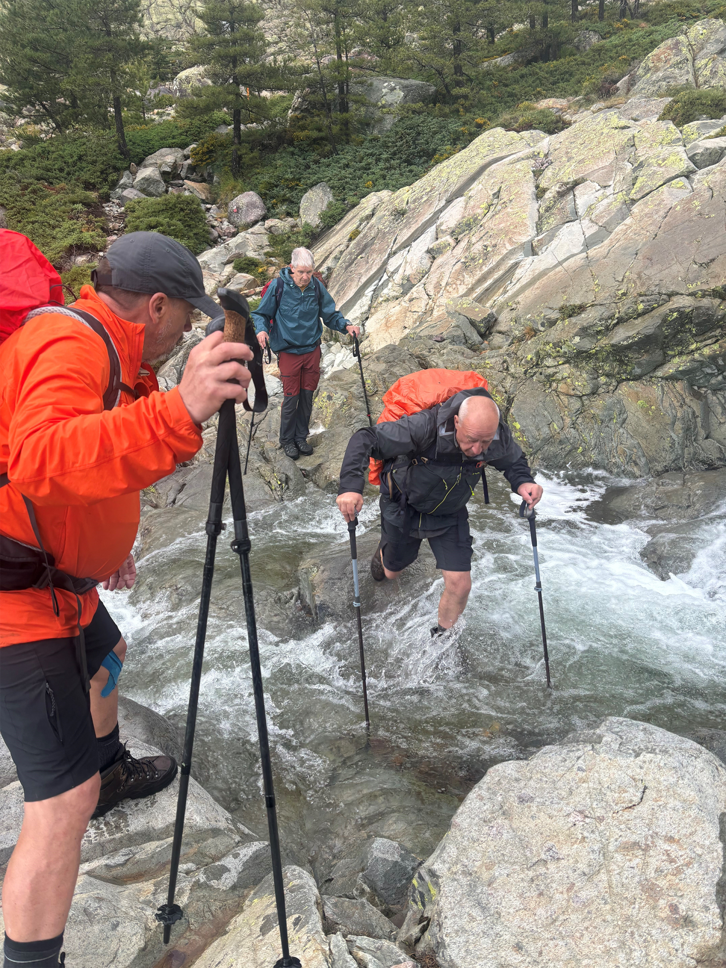 Danger sur des ruisseaux devenus de puissant torrents Danger sur des ruisseaux devenus de puissant torrents