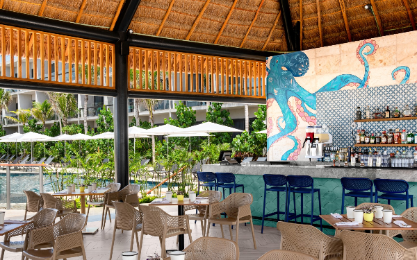 Bar au Hilton Tulum All Inclusive Resort