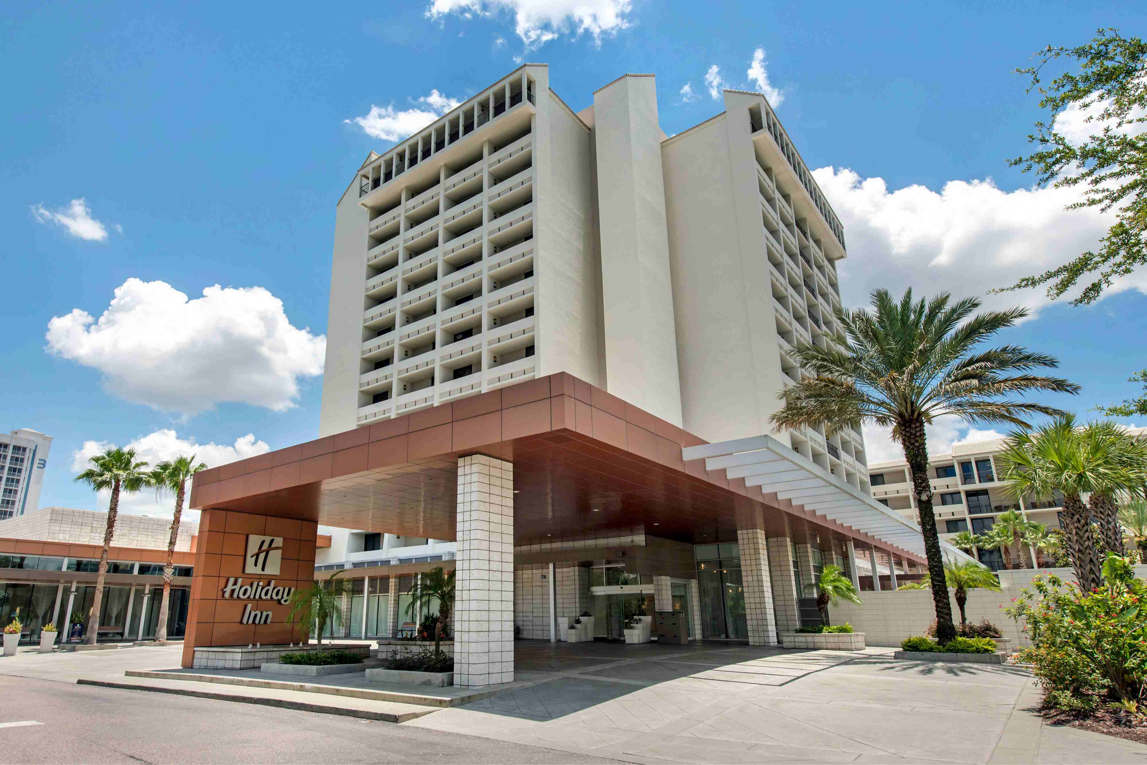 Entrance at Holiday Inn Orlando