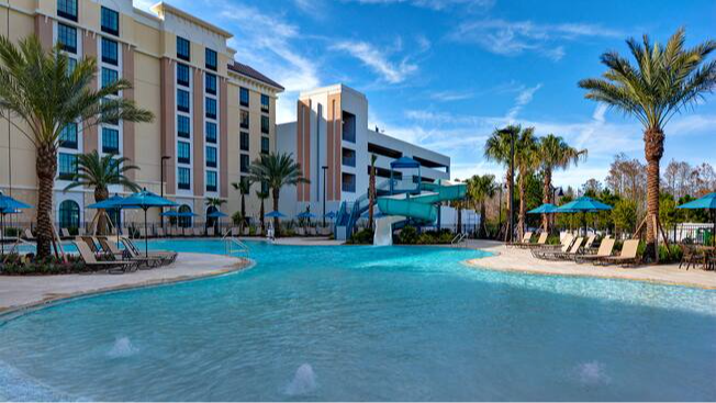 Piscine au Home 2 Suites by Hilton Flamingo Crossing