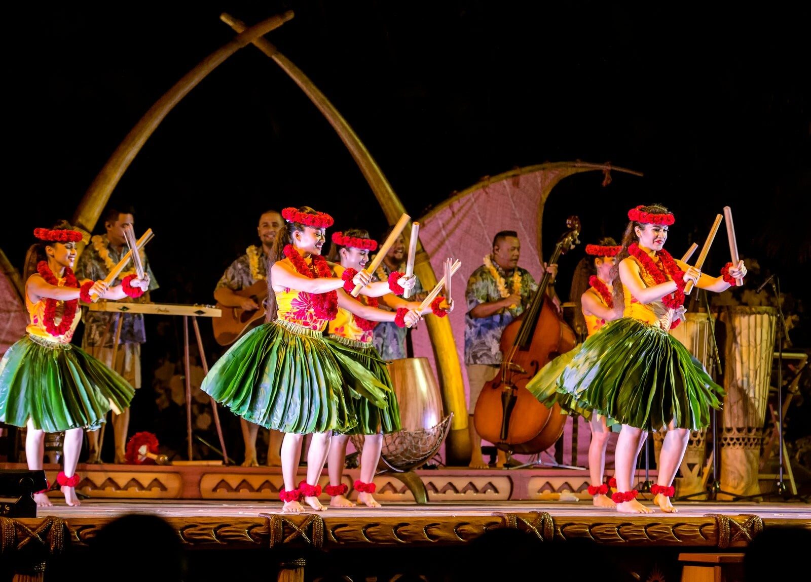 Le lūʻau KA WAʻA du Aulani, A Disney Resort & Spa, à Ko Olina sur l’île d’Oahu Le lūʻau KA WAʻA du Aulani, A Disney Resort & Spa, à Ko Olina sur l’île d’Oahu