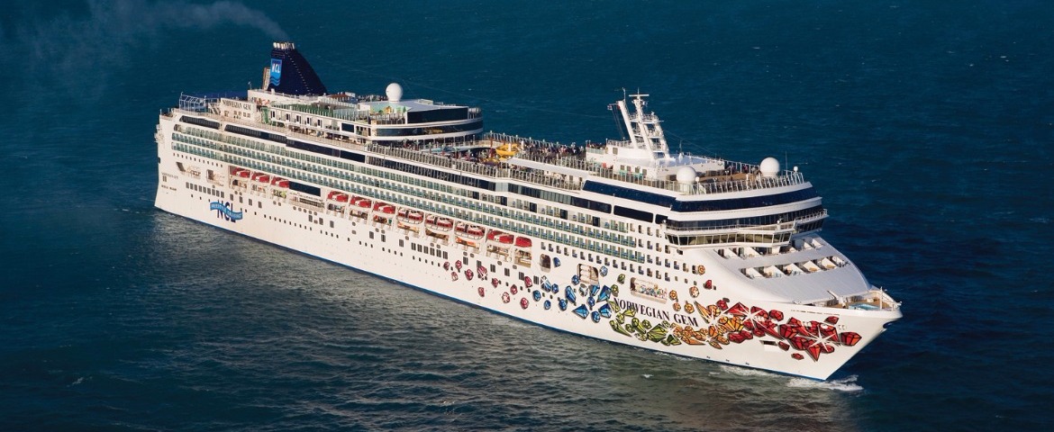 Norwegian Gem Cruise Ship 