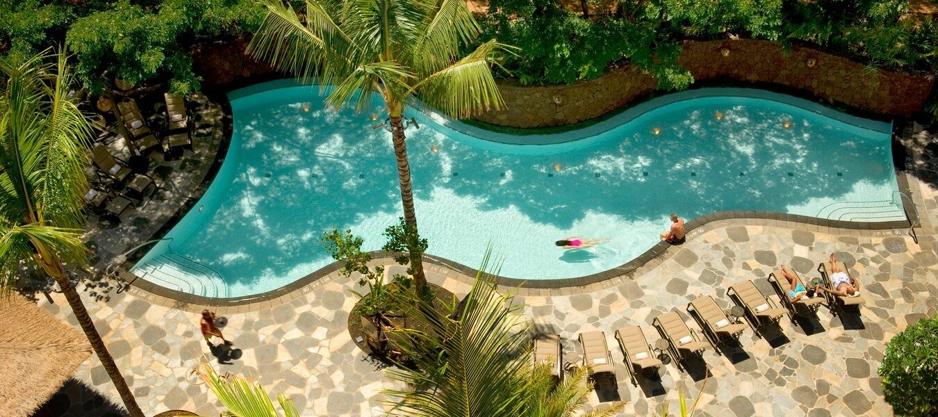 La piscine Wailana, réservée aux adultes, vue d'en haut à Aulani La piscine Wailana, réservée aux adultes, vue d'en haut à Aulani