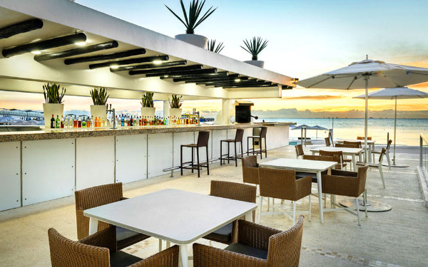 Deck bar Deck bar