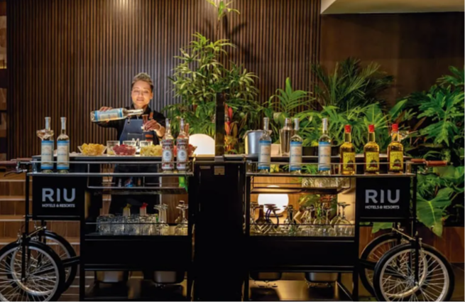Riu Palace Kukulkan Zone Hôtelière de Cancun au Mexique Boulevard Kukulkan bar avec dégustation alcool premium