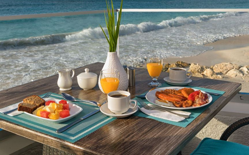 Beach breakfast