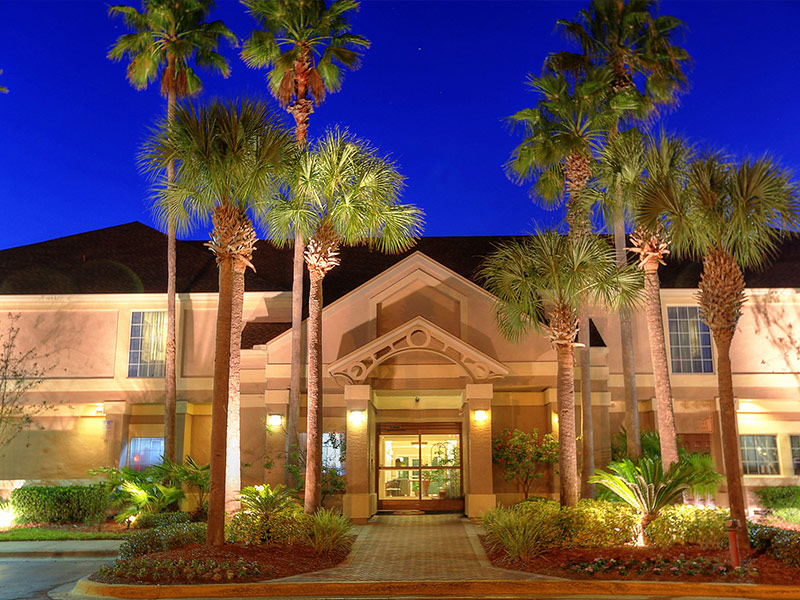 Entrance at Sonesta ES Suites – Lake Buena Vista