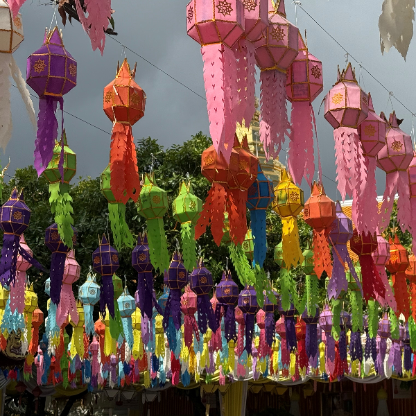 Lanternes au Temple Wat Phra That Doi Suthep undefined